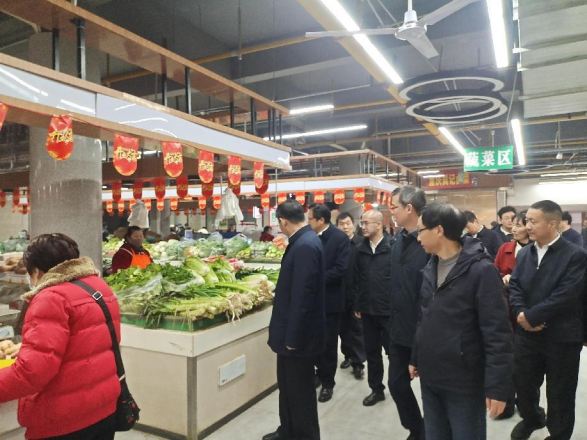 1736395368898569.png 市委書記胡亞波帶隊(duì)至市場運(yùn)營公司所屬象山市場開展安全生產(chǎn)和物資保供檢查活動(dòng)(2)98.png